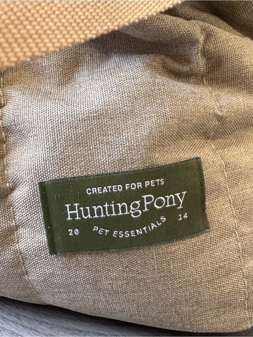 Beige Quilted Dog Car Seat and Carrier - Safe Comfortable Travel by Hunting Pony - Picture 5 of 5